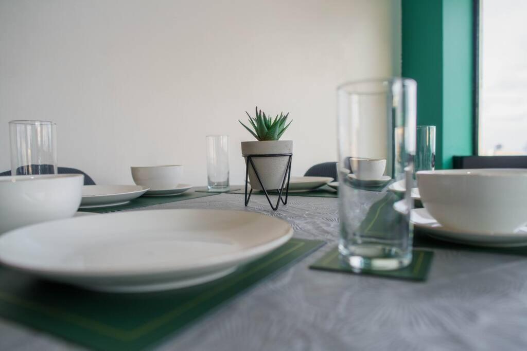 Manchester City Centre Apartment, Skyline View 外观 照片